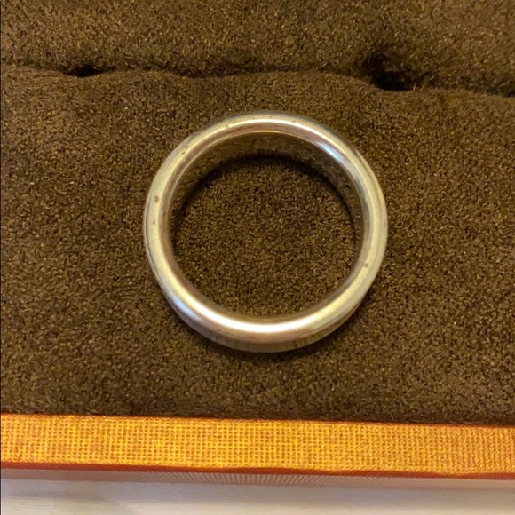 Authentic Tiffany and Co 1937 Ring - Picture 5 of 5